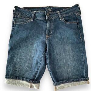 Old Navy The Flirt Bermuda Blue Jean Shorts Size 10
